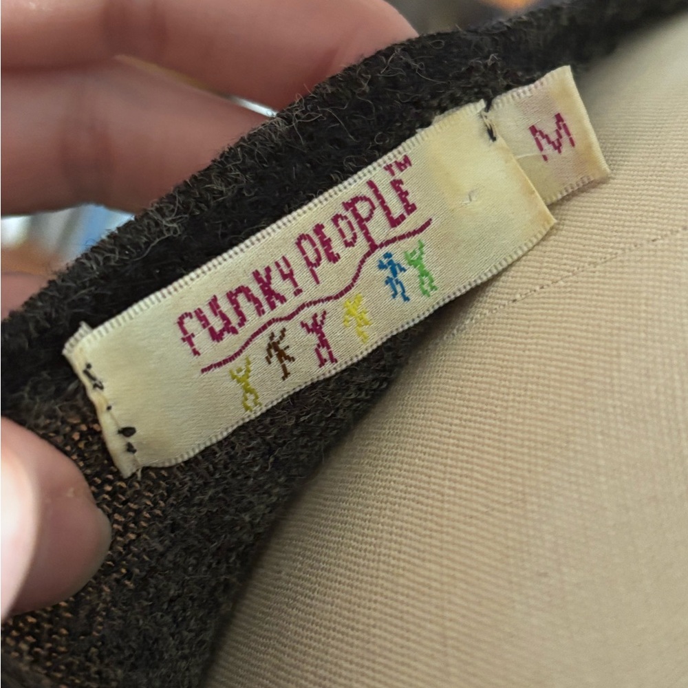 Funky People Multicolor Label Top - Picture 5 of 5
